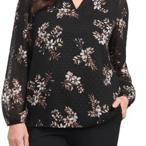 Chic Floral Black Blouse